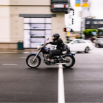 Mejorar la seguridad en moto es posible gracias a un chaleco airbag
