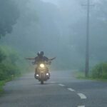 ¿Una motocicleta puede llevar instaladas luces antiniebla?