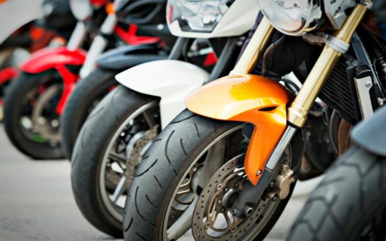 Tácticas para ganar más dinero al vender una moto usada